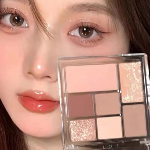 All-in-one Palette Eyeshadow Blusher Hightlight Contour - Korean drama heroine same style